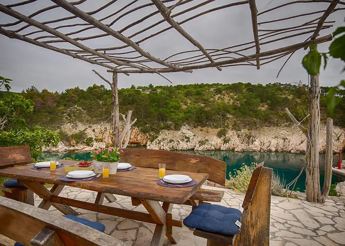 Unique On A Rock, 50 Meters From The Beach, Sea View - By Traveler Tourist Agency Krk - Id 2401