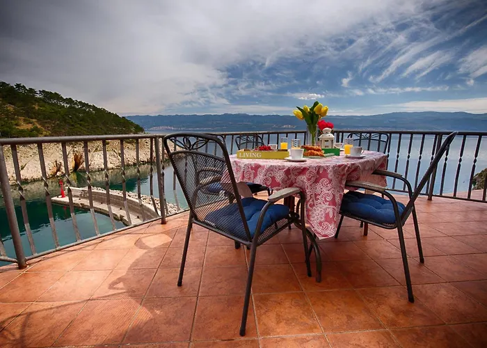 Villa Unique On A Rock, 50 Meters From The Beach, Sea View - By Traveler Tourist Agency Krk - Id 2401