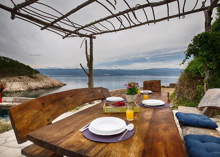 Villa Unique On A Rock, 50 Meters From The Beach, Sea View - By Traveler Tourist Agency Krk - Id 2401 *