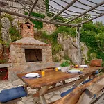 Vila Unique On A Rock, 50 Meters From The Beach, Sea View - By Traveler Tourist Agency Krk - Id 2401