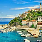 Vila Unique On A Rock, 50 Meters From The Beach, Sea View - By Traveler Tourist Agency Krk - Id 2401 Vrbnik (Primorje-Gorski Kotar)