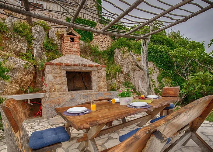 Vila Unique On A Rock, 50 Meters From The Beach, Sea View - By Traveler Tourist Agency Krk - Id 2401