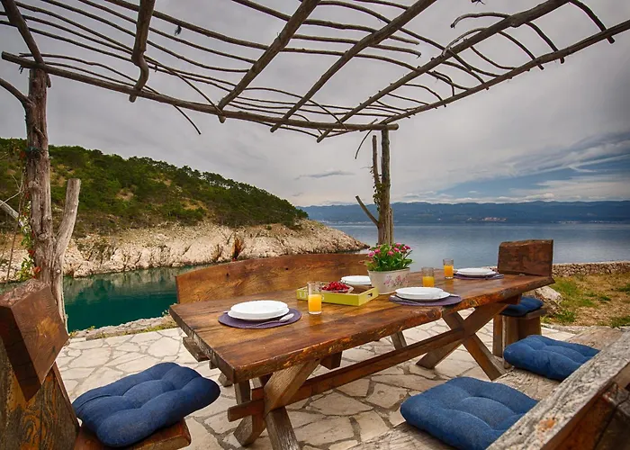 Unique On A Rock, 50 Meters From The Beach, Sea View - By Traveler Tourist Agency Krk - Id 2401